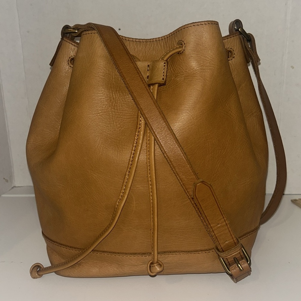 Madewell tan leather drawstring bucket crossbody shoulder bag